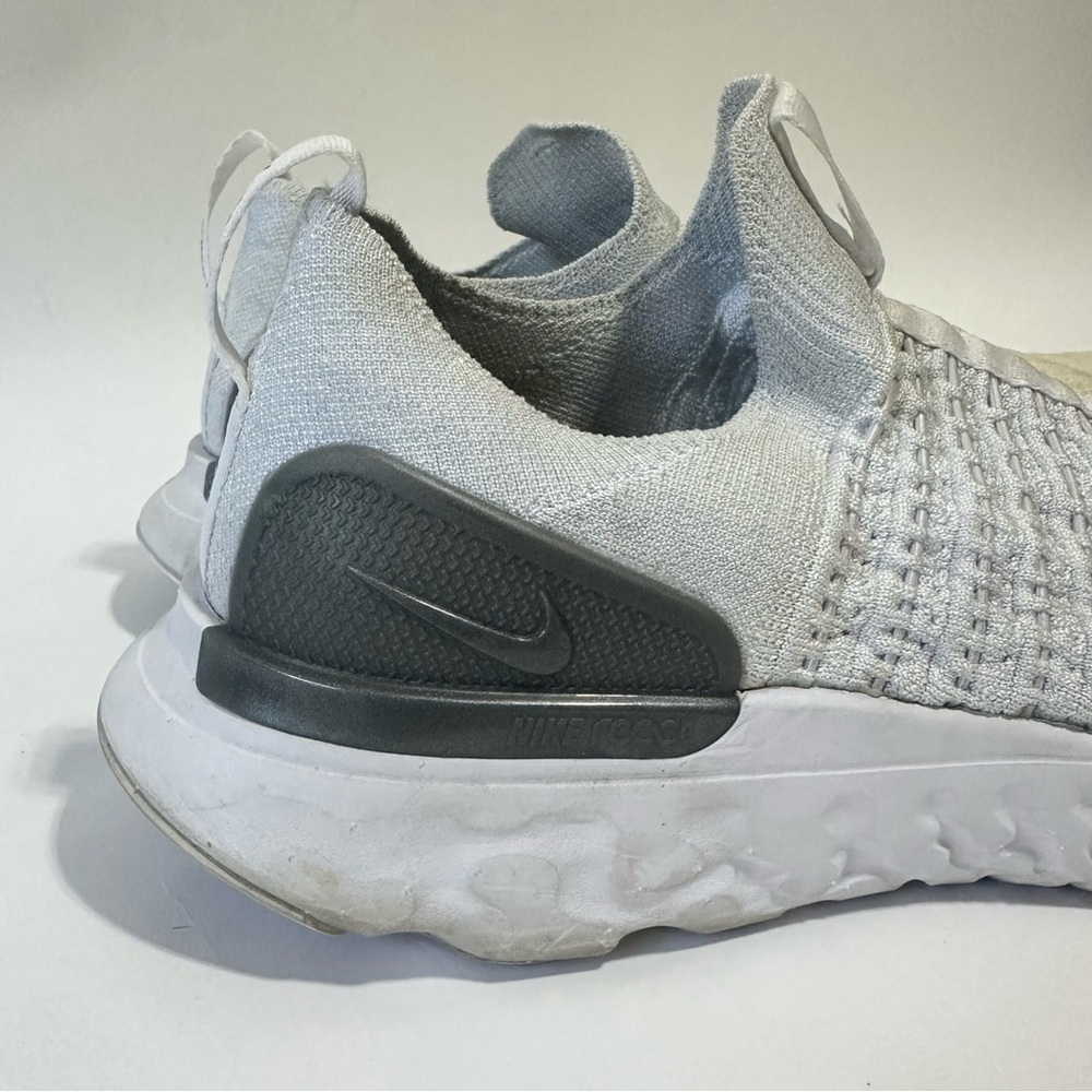 Nike React Phantom Run Flyknit 2 White Silver running pull on sneakers - Picture 6 of 12